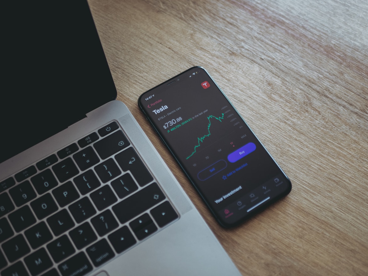 Minimize currency and FX risks